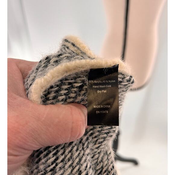 Women's Elizabeth Gillet Kiera Cardigan one size batwing open ivory black - Picture 6 of 6